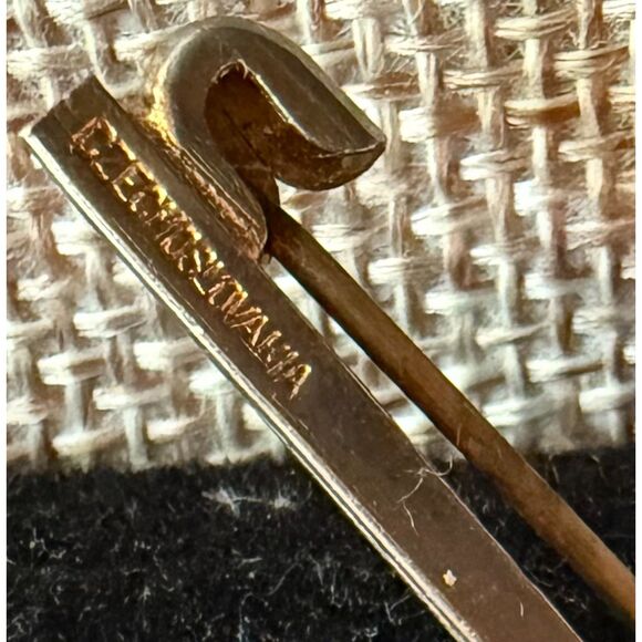 Vintage Beautiful Art Deco Bar-Style Brooch from Czechoslovakia - Picture 2 of 3